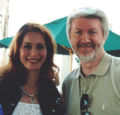 Hoagland-Robin-UFO_West.jpg (64052 bytes)